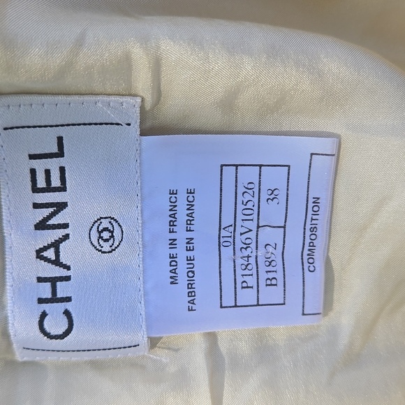 Authentic Runway CHANEL Ad Campaign Boucle Wool Tweed Suit Skirt Only  Size 38 - Picture 5 of 7